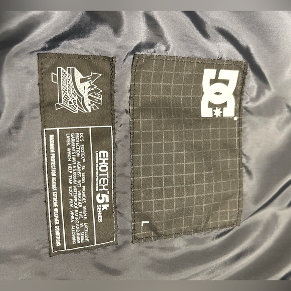 DC Vintage snowboard jacket shell - Picture 3 of 4